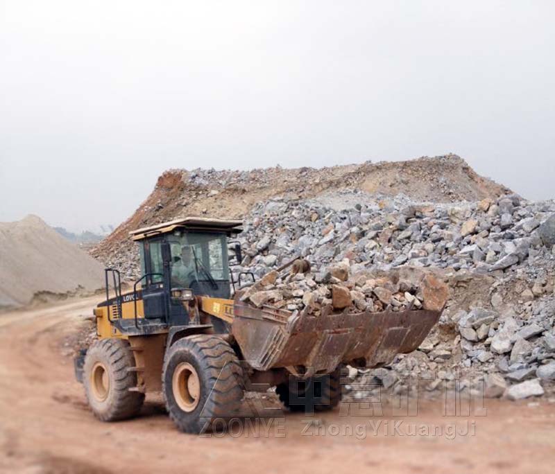 移動(dòng)破碎機(jī)實(shí)現(xiàn)建筑垃圾再生利用 移動(dòng)破碎機(jī)實(shí)現(xiàn)建筑垃圾再生利用