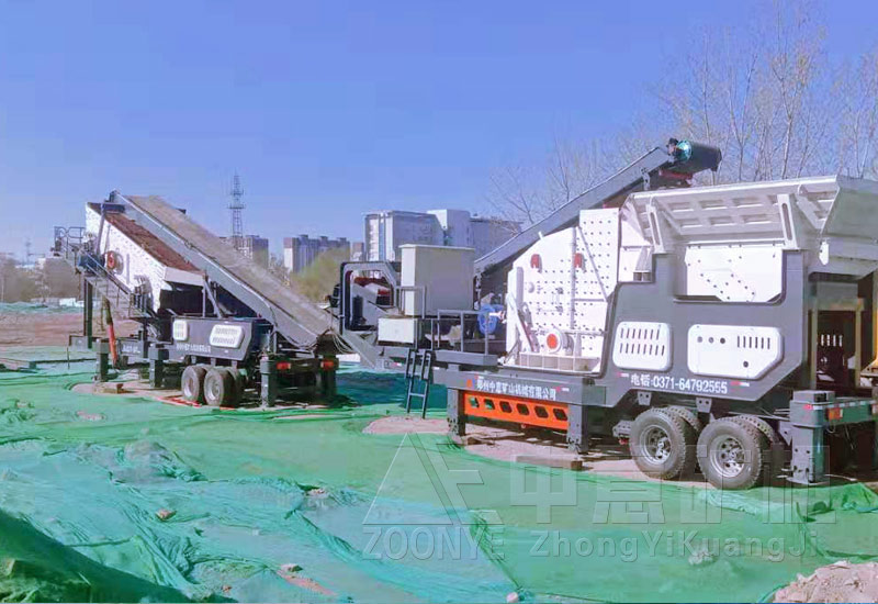 2021072806.jpg 移動破碎機生產現(xiàn)場.jpg