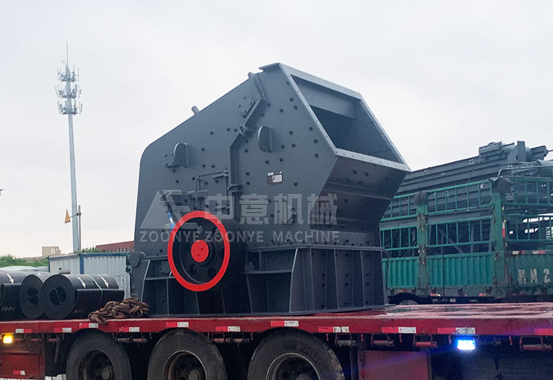 反擊式破碎機.jpg 反擊式破碎機.jpg