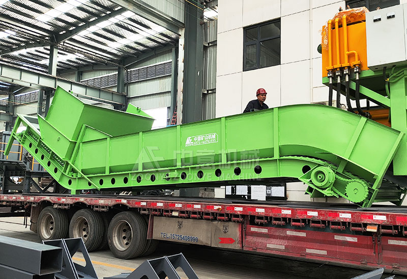 新型鏈板輸送機(jī).jpg 新型鏈板輸送機(jī)