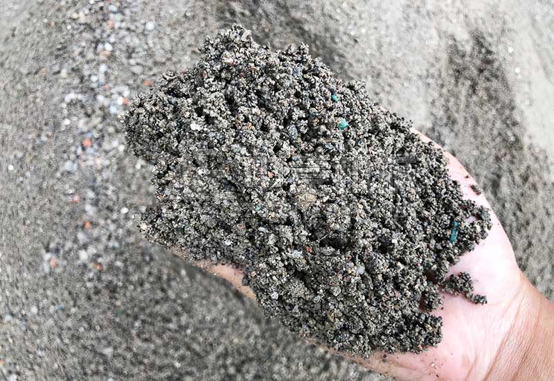 篩分出的細(xì)沙