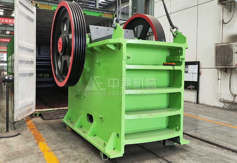 鄂式破碎機(jī).jpg 鄂式破碎機(jī)